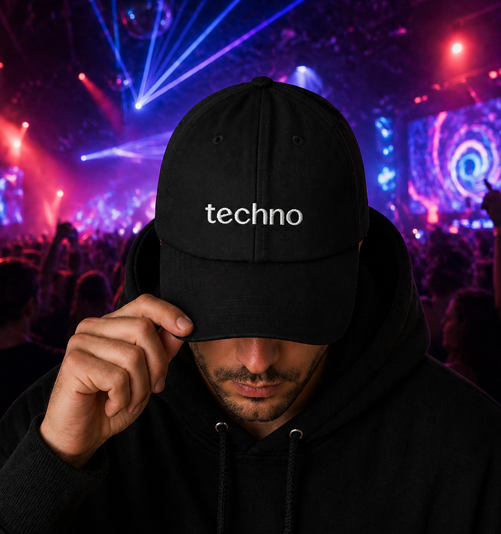 Techno Embroidered Hat in black